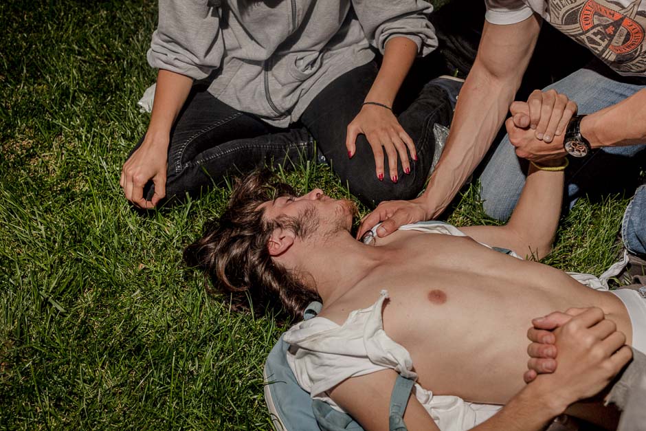 photojournalism photography - lost consciousness