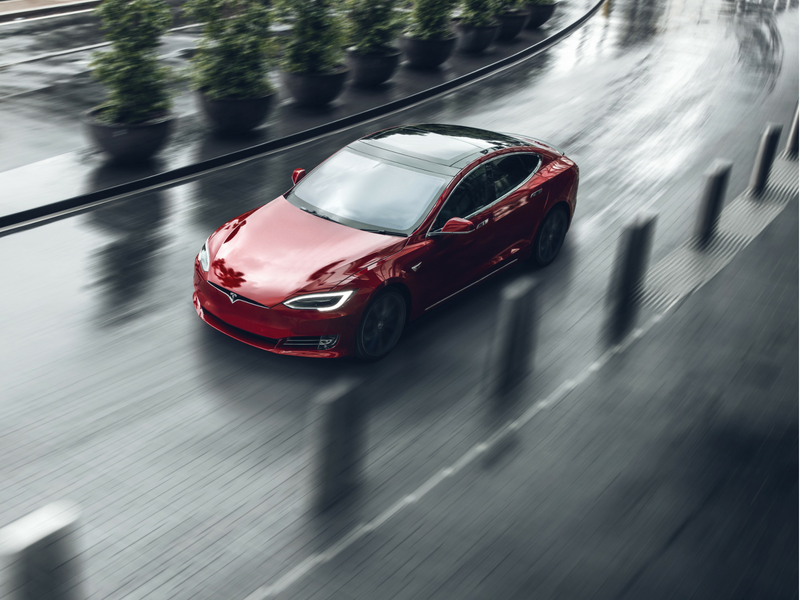 red car photo