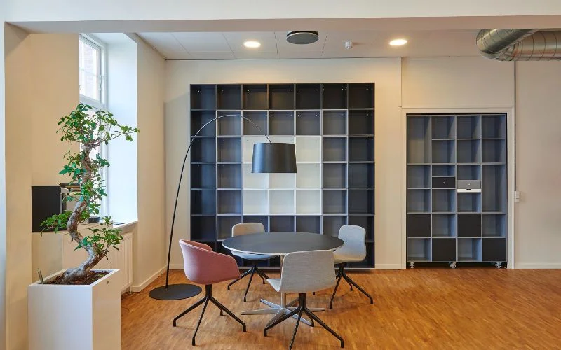 interior commercial property photos