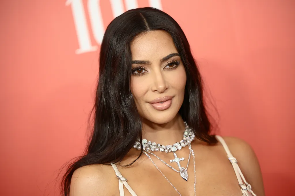 Kim Kardashian - Most Photographed Woman